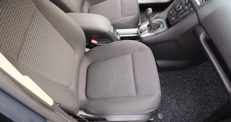Opel Meriva cena 31900 przebieg: 162000, rok produkcji 2016 z Płock małe 781